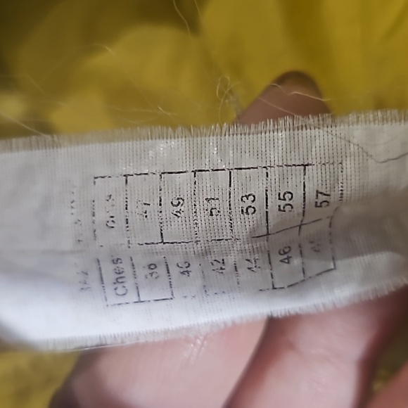 Benetton Yellow Puffer Jacket - Picture 11 of 11